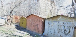Evacuarea garajelor metalice din bd. Mircea cel Bătrân 29/1