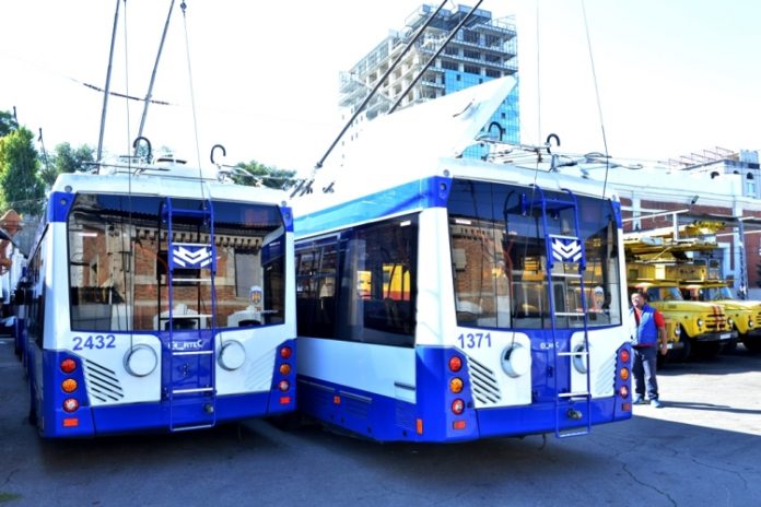 Cinci troleibuze noi sunt asamblate în prezent la RTE Chișinău