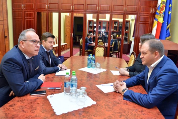 Excelența Sa, Ambasadorul României, domnul Daniel Ioniță a vizitat Primăria Chișinău