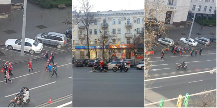 Parada Moș Crăciunilor pe străzile Chișinăului
