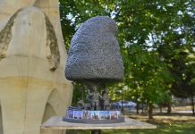 Ion Ceban susține realizarea în capitală a compoziției sculpurale „Cușma lui Guguță”