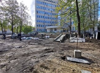 Scuarul de pe strada Dokuceaev este în proces de renovare