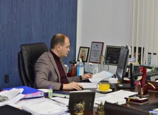 Ion Ceban a convocat pretorii de sector la raport asupra proiectelor desfășurate în anul curent