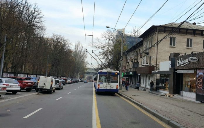 Lucrări de renovare a trotuarelor din zona centrală a capitalei