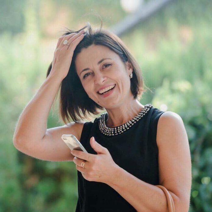 DIN PRIMA SURSĂ: INTERVIU CU VIOLETA CRUDU : “CRUZEȘTENII AU FOST MEREU UN SAT DE OAMENI GOSPODARI ȘI HARNICI”