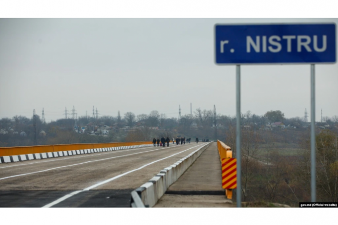 21003032_big1619173809