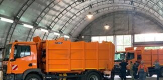 Întregul lot de autospeciale noi pentru colectarea și transportarea deșeurilor municipale, verificat de specialiști