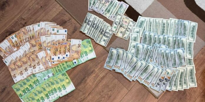 60ce6da8-0181-47ec-ad1e-8756e4d26073