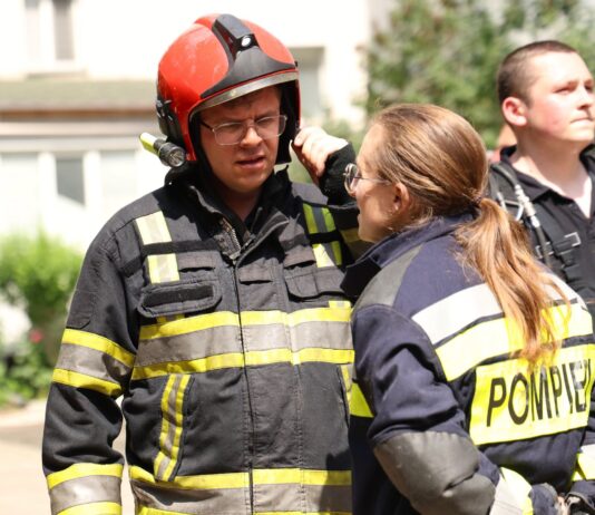 Două versiuni privind cauza incendiului de pe strada Melestiu: scurtcircuit sau lucrări cu foc deschis
