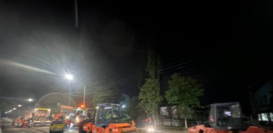 Ultimul strat de asfalt a fost aplicat pe strada Burebista