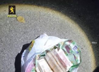 Chișinău: Poliția a salvat apartamentul unei femei de 66 de ani, manipulată de escroci să-și vândă locuința